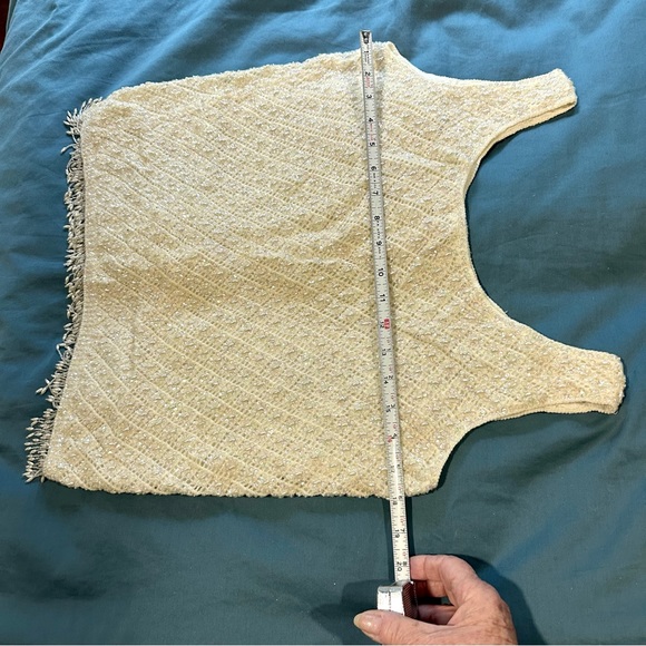 Cyn Les beaded sweater, ivory. Sleeveless. M? - Picture 3 of 11